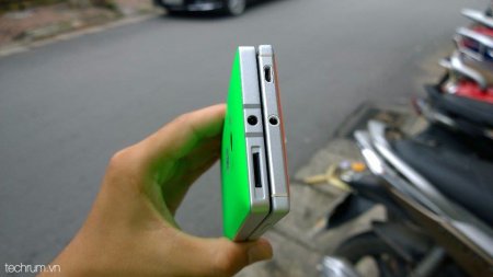 Новые фото-утечки смартфона Nokia Lumia 830